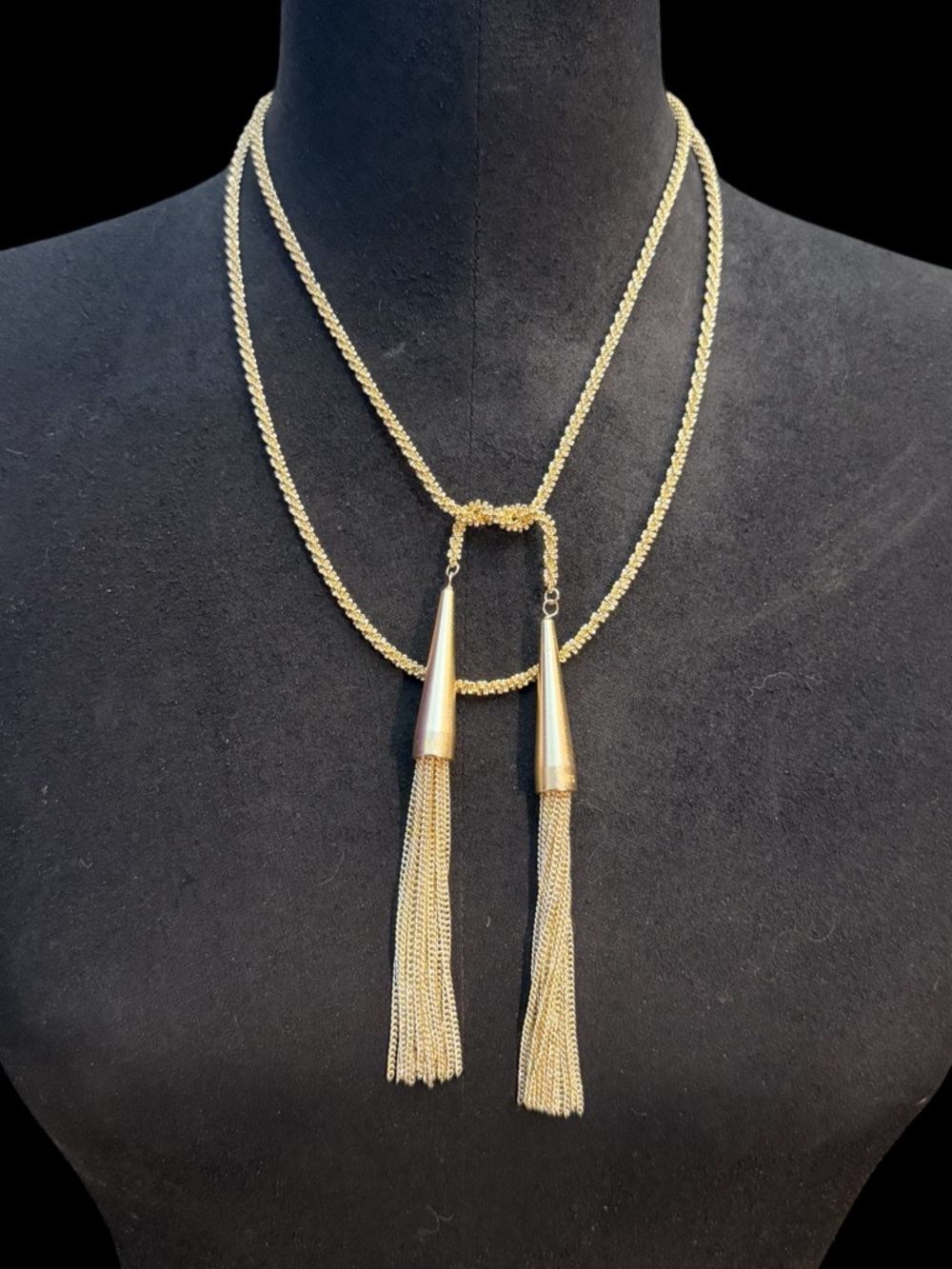 Kendra Scott Phara Gold Lariat Necklace - Picture 5 of 8